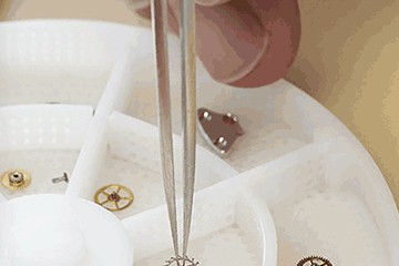 东莞劳力士万年历手表维修