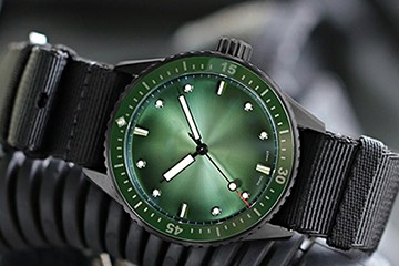 东莞劳力士万年历表售后维修电话